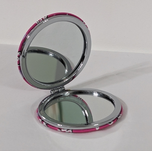Barbie Pink Round Double Sided Portable Folding Compact Mirror - Picture 3 of 6